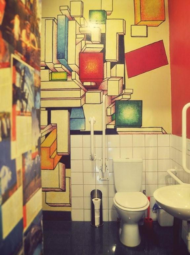 Others 5, Vagabonds Hostel, Belfast