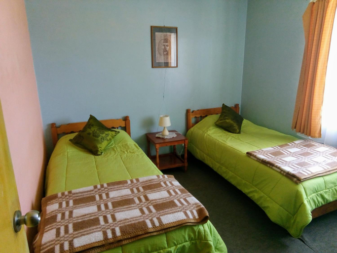 Others 4, Hotel Ventura, General Carrera