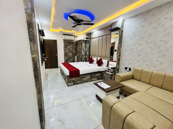 Others 4, Hotel New Arcadia, Bhopal