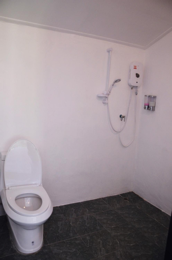 Bathroom 8
