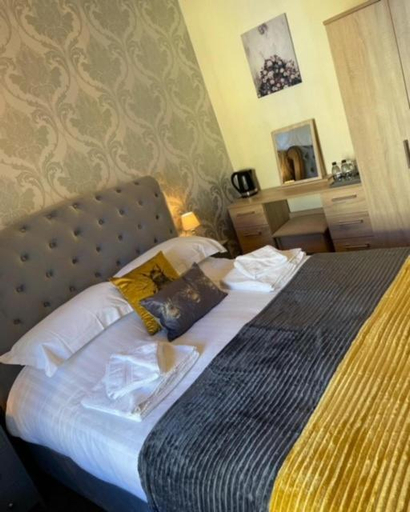 Bedroom 2, Manor House Hotel, Northumberland