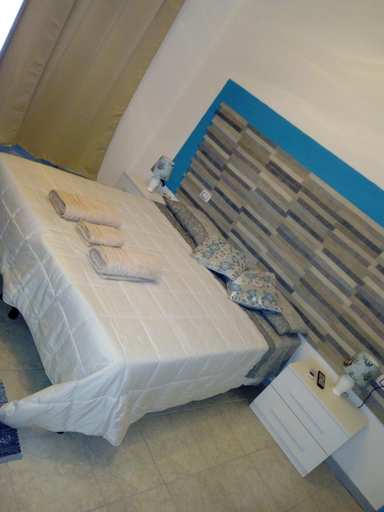 Others 4, B&B Dell' Abbaddu, Sassari
