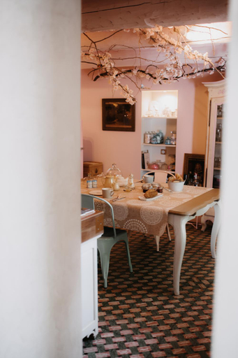 Others 5, Les interieurs d'Angele, Vaucluse