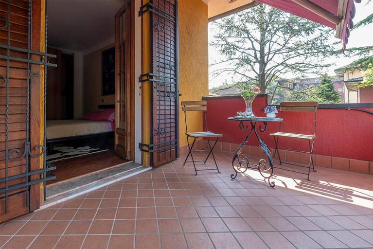 Others 5, Villa Brama, Verona