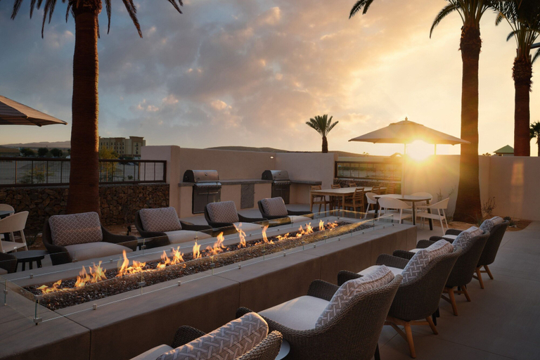 Food & Drinks 5, Fairfield Inn & Suites By Marriott Barstow, San Bernardino
