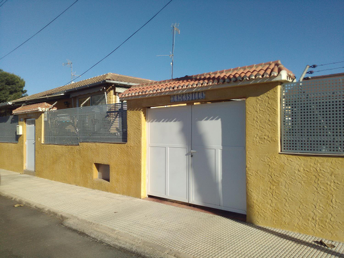 Others 5, Posada Chloe Santiago, Murcia