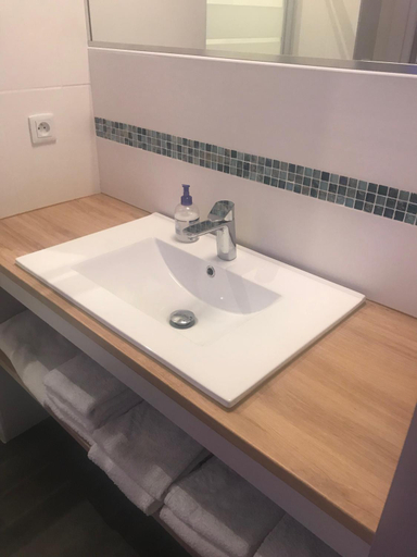 Bathroom, chambre suite B&B, Hérault