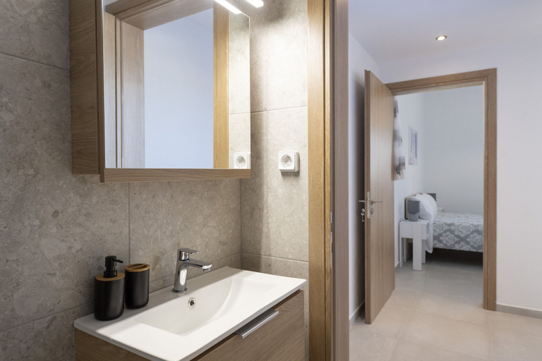 Bathroom 5, Cycladic Sunlight 2bedroom House, South Aegean