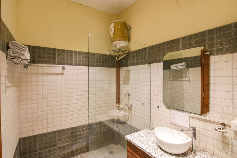 Bathroom 3, Fabhotel K9 Regency, Ludhiana