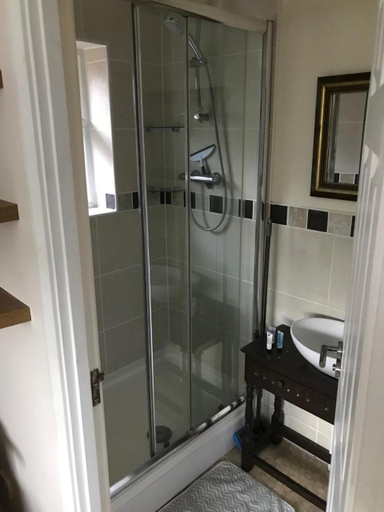Bathroom 3, Sage House, Northamptonshire