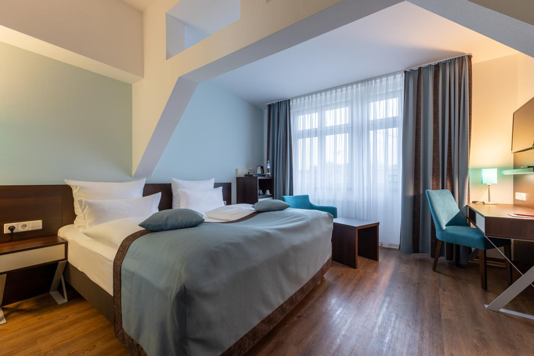 Bedroom 12