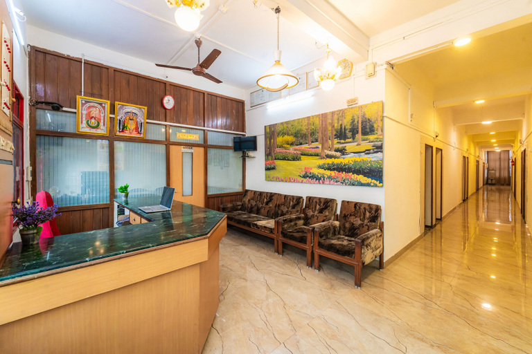 Food & Drinks 5, Itsy Hotels Mansi, Nashik