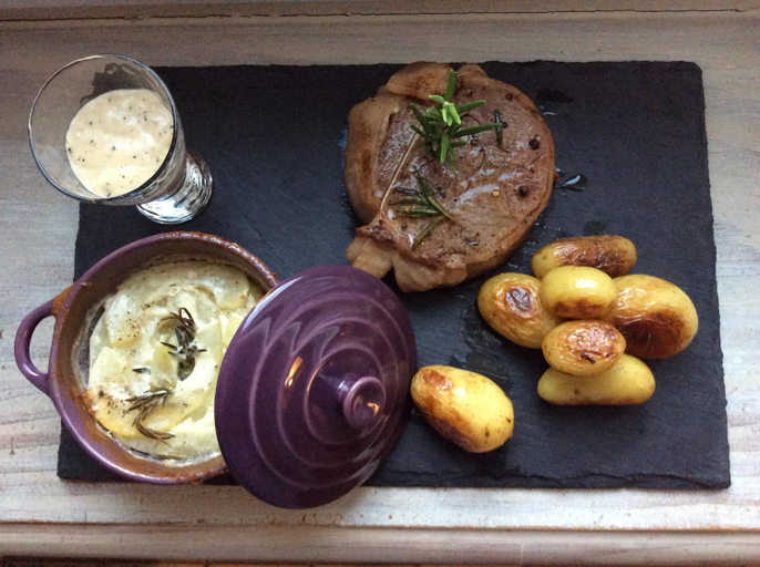 Food & Drinks 3, L'hostellerie du chateau, Somme