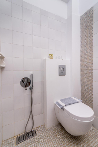 Bathroom 3, Die Zwei Bruder Art & Suites, Faistos