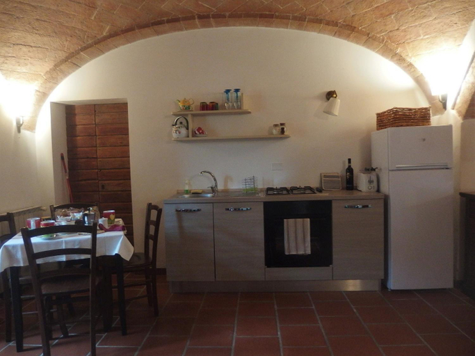 Others 5, Podere Alberello, Siena
