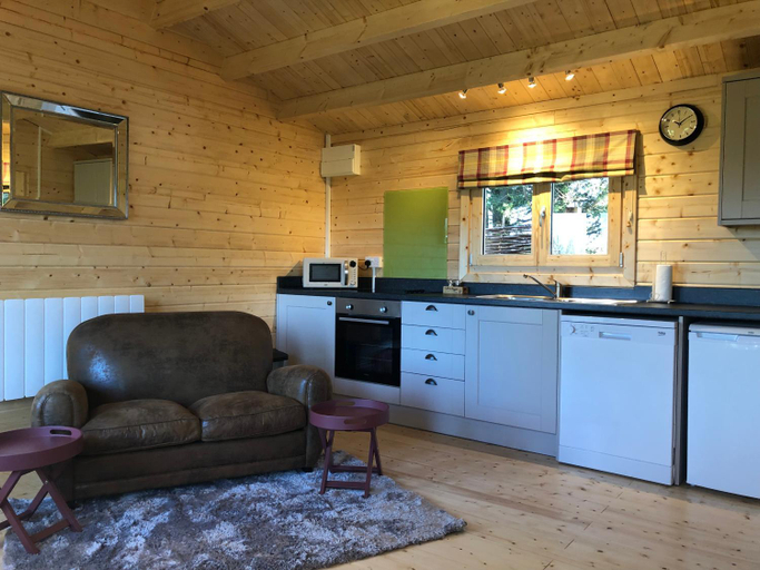 Others 2, Keepers Lodges, Worcestershire