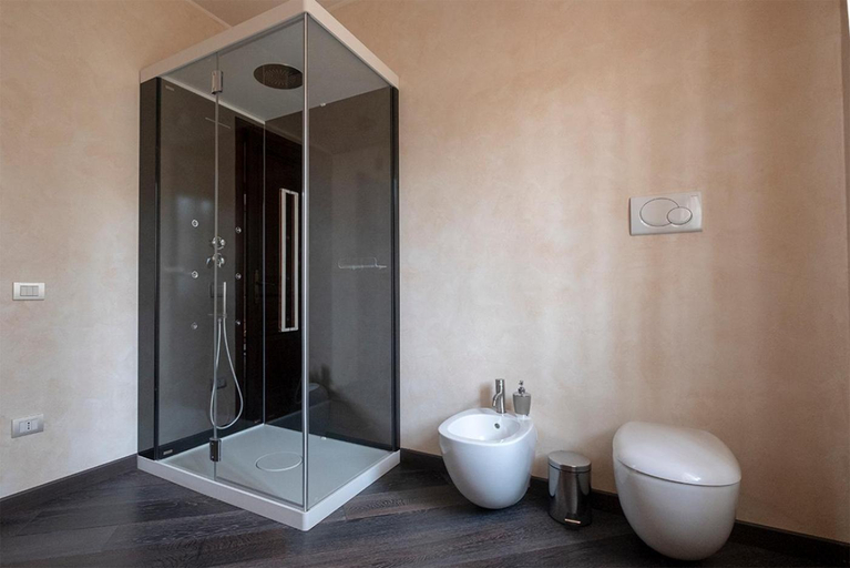 Bathroom 3, Villa Brama, Verona
