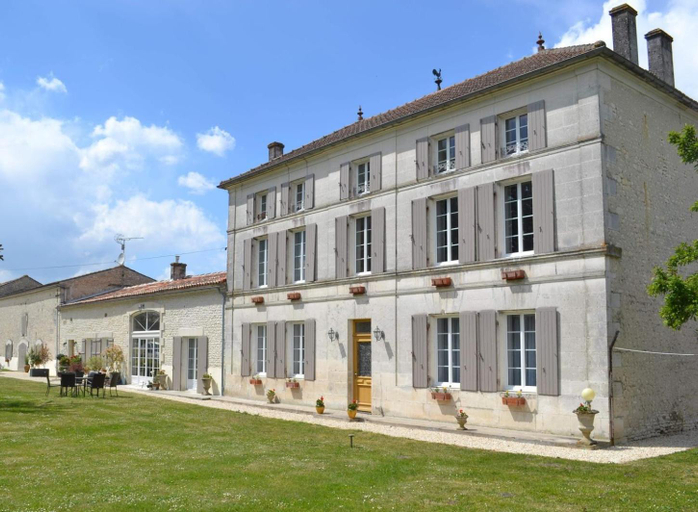 Others 4, Logis de L'Arceau, Charente-Maritime