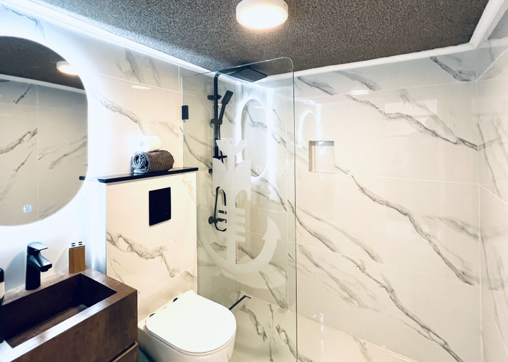 Bathroom 4, Gondola marine resort, Jubail