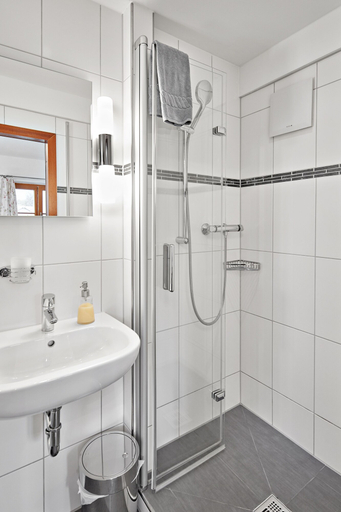 Bathroom 4, Alte Säge Ruhpolding, Traunstein