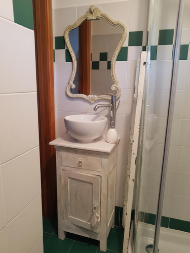 Bedroom 3, Pin de stelle, Savona