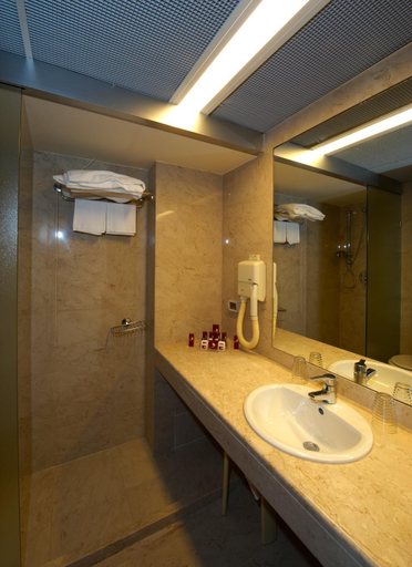 Bathroom 5, Splendid Hotel La Torre, Palermo