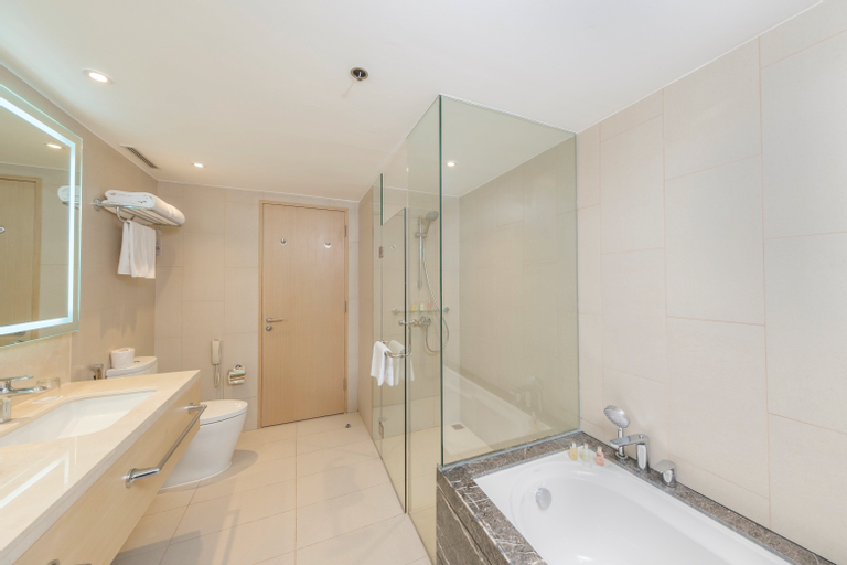 Bathroom 4