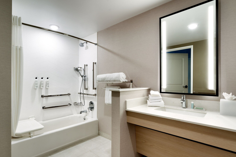 Bathroom 3, TownePlace Suites by Marriott Show Low, Navajo