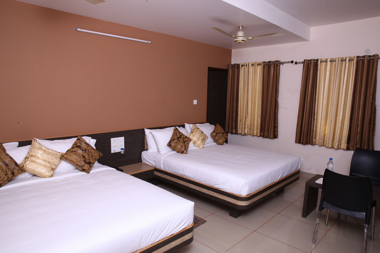 Bedroom 2, Annapoorna Castle, Chikmagalur