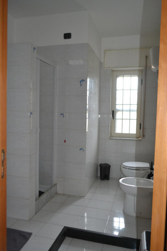 Others 5, B&B Casa Di Lauro, Napoli