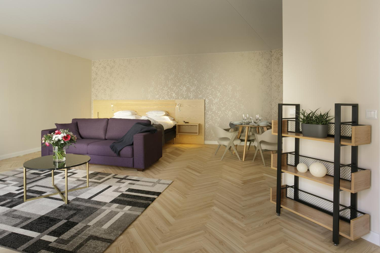 Others 5, Donhoff Residence, Pärnu