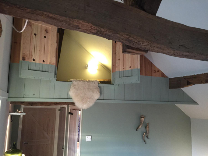 Others 2, Onder de Noot, Maasbree
