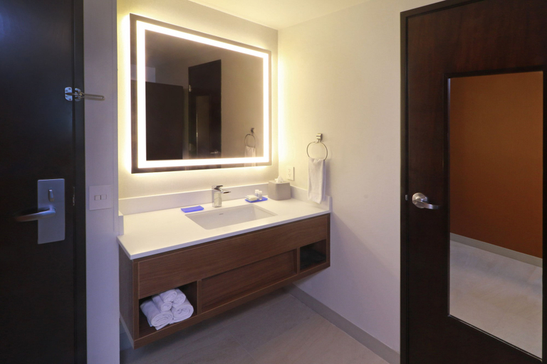 Bathroom 5, Holiday Inn Express GUADALAJARA ITESO by IHG, Tlaquepaque