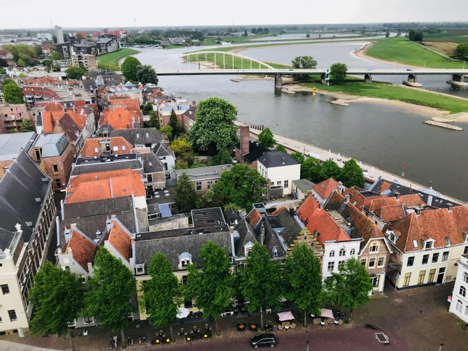 Others 4, Hotel in het Huis van Deventer, Deventer