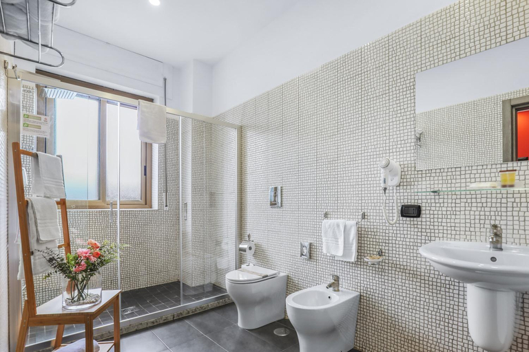 Bathroom 4, Reggia Suite Spa Hotel, Caserta