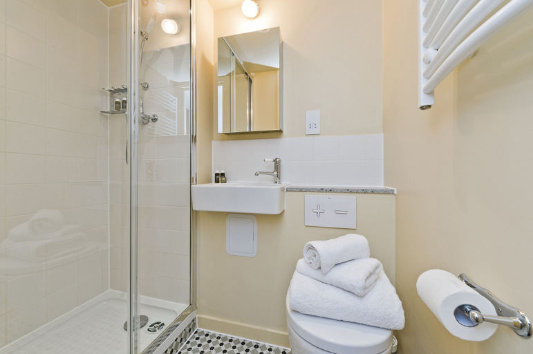 Bathroom 4, Superb Studio Apartment With Garden Views Near Camden, London