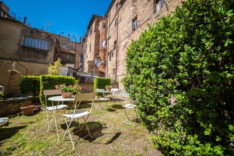 Others 4, Il Giardino Segreto B&B, Pisa