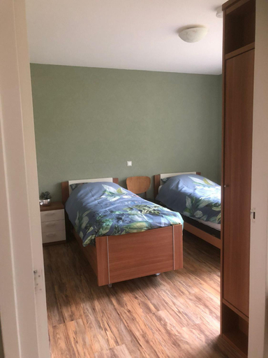 Bedroom 2, Raafjeshof - Appartementen, Culemborg