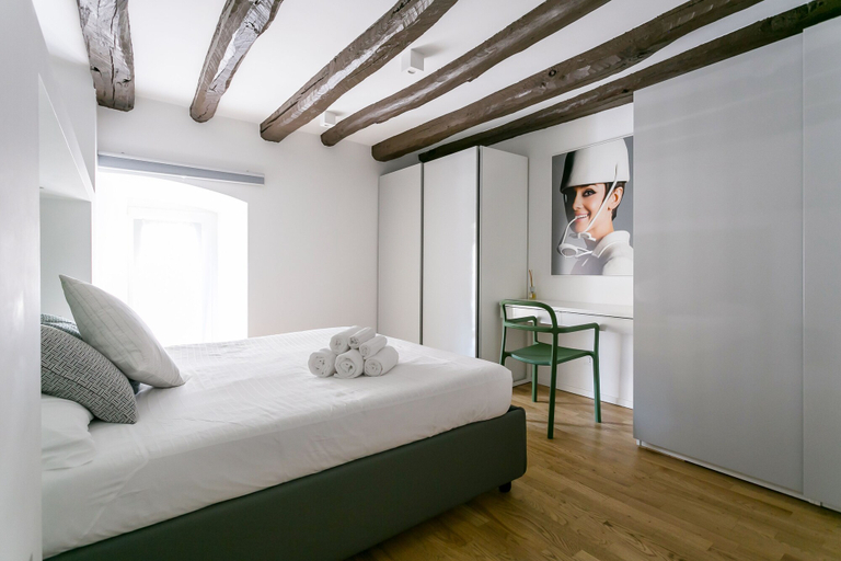 Bedroom 4, Milano Apartments Mortara 17, Milano