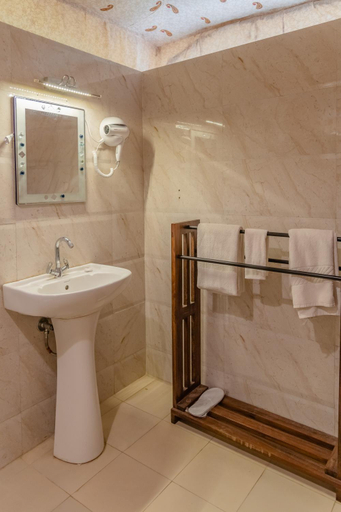 Bathroom 5, Rawai Luxury Tents Pushkar, Ajmer