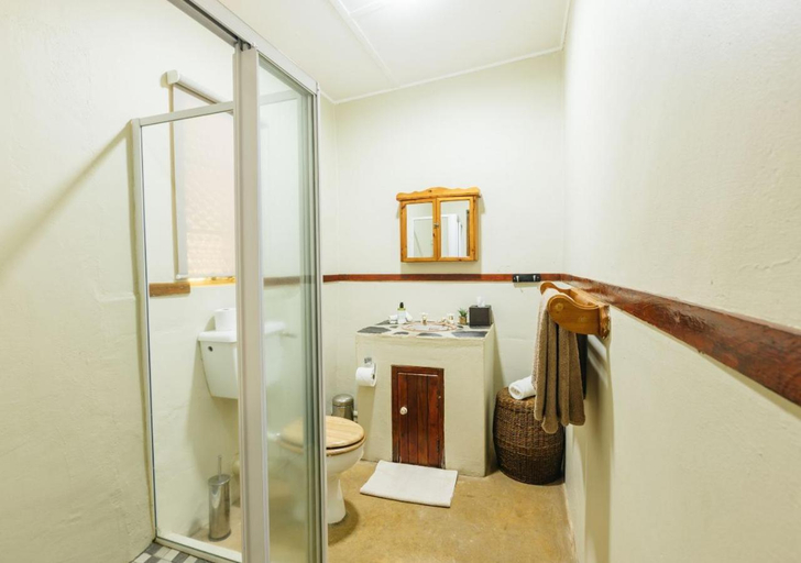 Bathroom 5, Nkomazi Game Reserve by NEWMARK, Gert Sibande