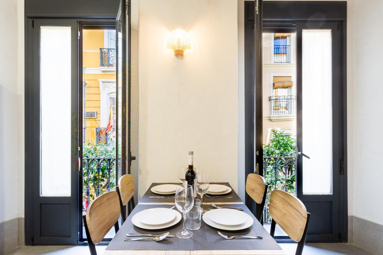 Facilities 3, Oak & Sandstone Studio - Space Maison Apartments, Sevilla