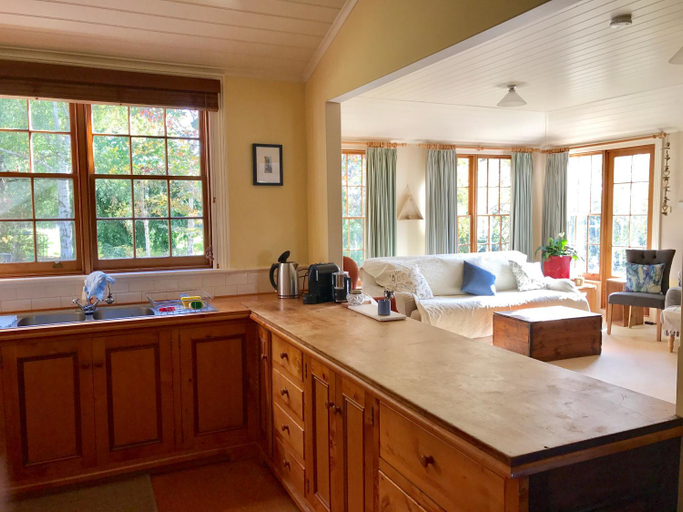 Others 5, Robin Hoods Well Farm Stay, Latrobe - Pt B