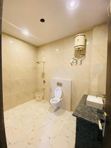 Bathroom 4, New Corbett Hotel and Resort, Nainital
