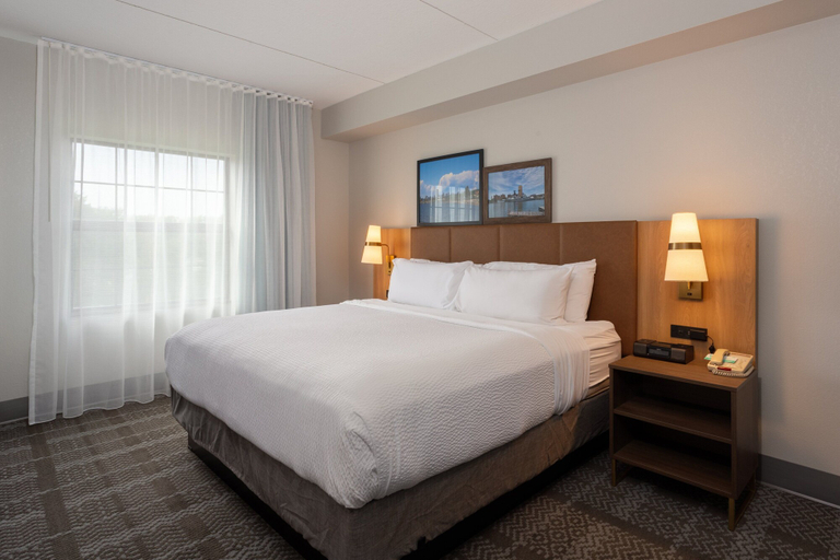 Bedroom 2, Staybridge Suites West Seneca by IHG, Erie