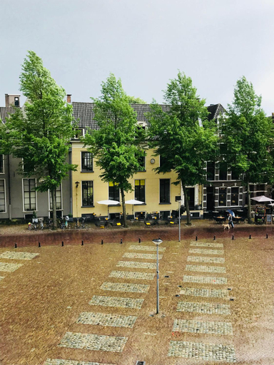 Others 2, Hotel in het Huis van Deventer, Deventer