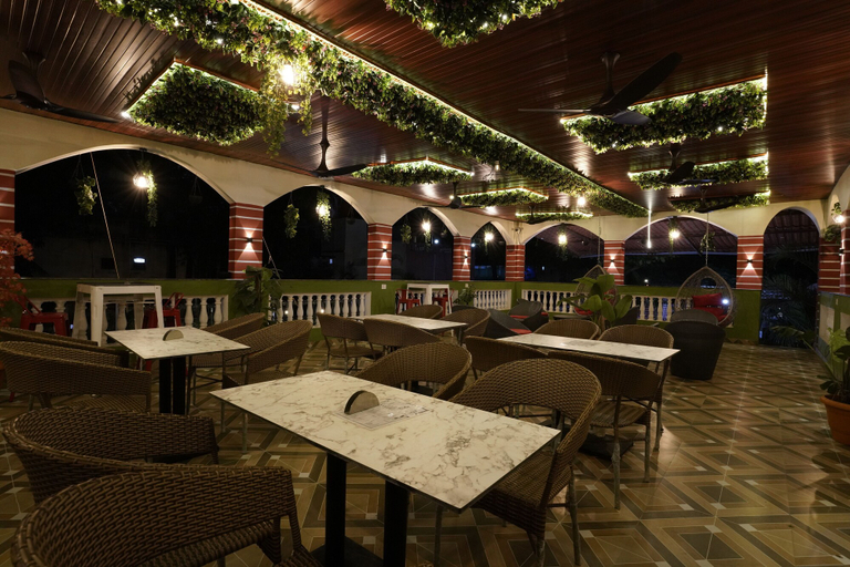 Food & Drinks 4, Palm Springs Beach Resort - Gorai, Mumbai Suburban