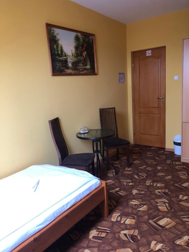 Others 3, H&T Pension-Restaurant, Sancraieni