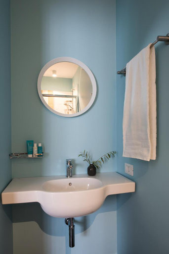 Bathroom 3, I Registi, Cosenza