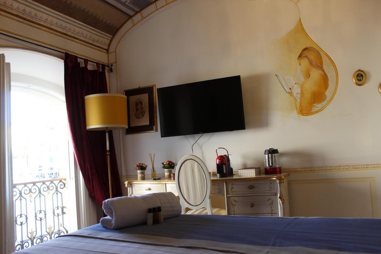 Others 2, Les Suite Royales, Sassari
